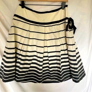 Forever 21 Striped Black and Cream Women's Skirt